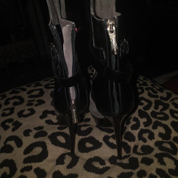 Gianmarco Lorenzi grey Suede and black Patent leather open toe bootie - Picture 9 of 10